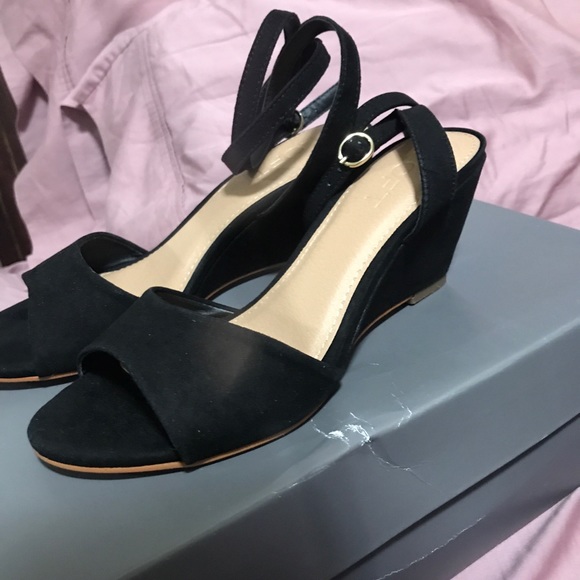 Loft ankle strap wedge size 6 - Picture 4 of 6